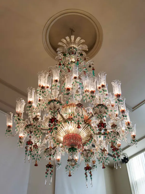 Chandelier (2)